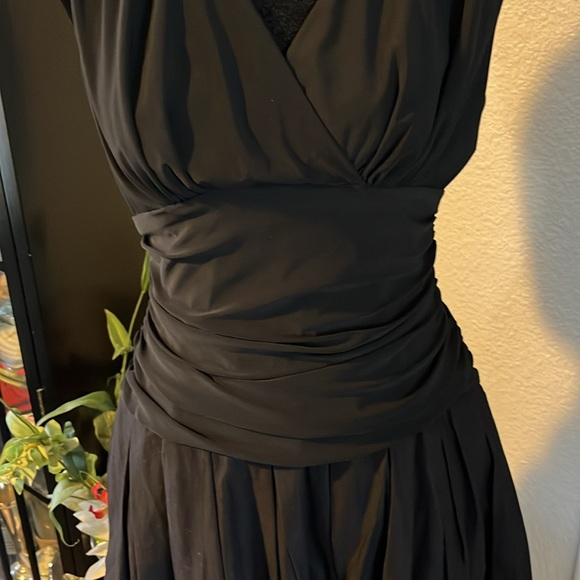 SL fashion size 8 what a gorgeous dress - Picture 3 of 7